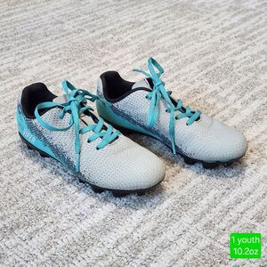 DSG youth Speed Viper soccer cleats size 1